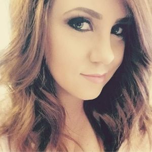 Meet your Posher, Krystle